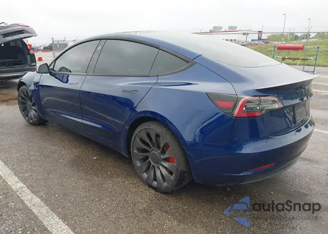 2021 Tesla Model 3 Performance Dual Motor All-Wheel Drive z USA, uszkodzony, nr VIN 5YJ3E1EC0MF980912